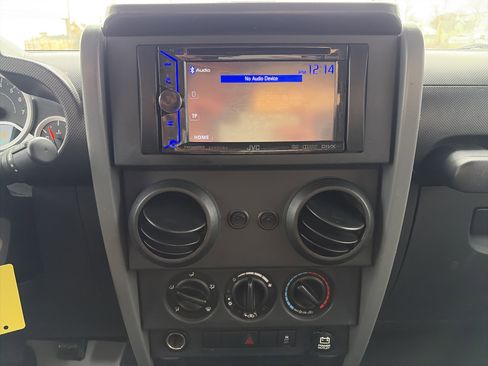 Used 2010 Jeep Wrangler Sport image 19