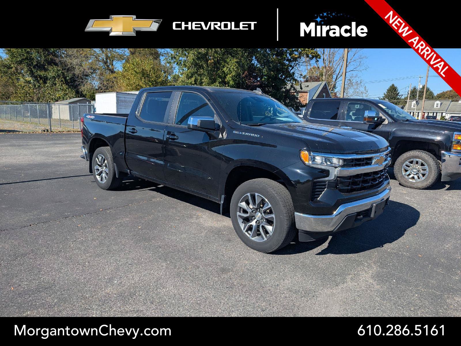 Used 2023 Chevrolet Silverado 1500 LT AWD/4WD image 1