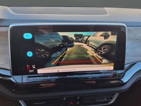 New 2026 Volkswagen Atlas SE image 49