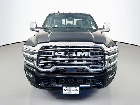 New 2025 RAM 2500 Limited w/ Towing Technology Group image 2