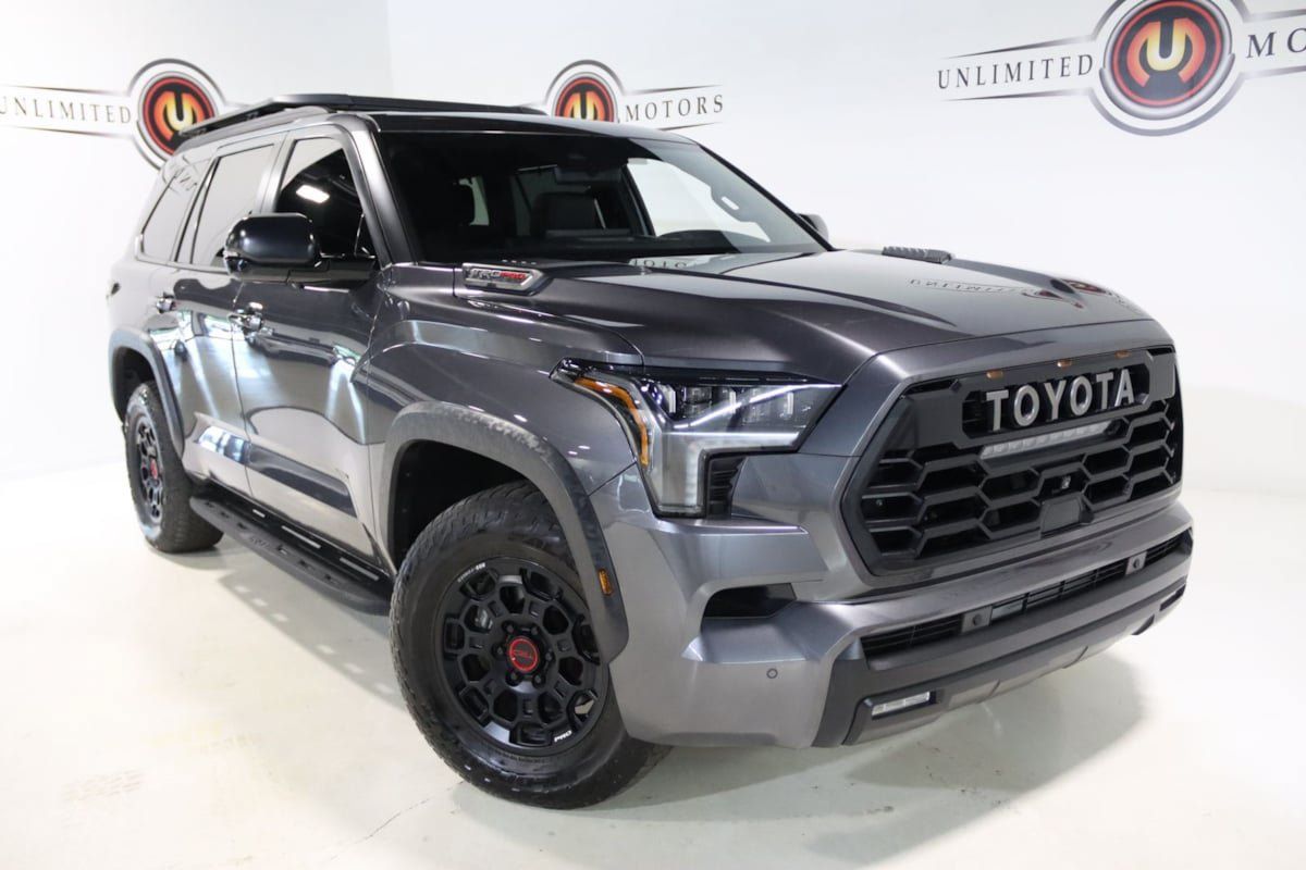 Used 2025 Toyota Sequoia TRD Pro AWD/4WD image 8