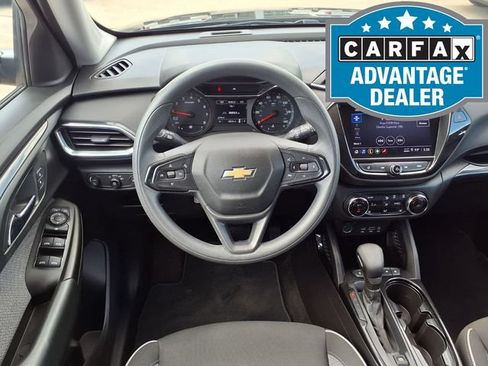 Used 2023 Chevrolet TrailBlazer LT w/ Convenience Package FWD image 16