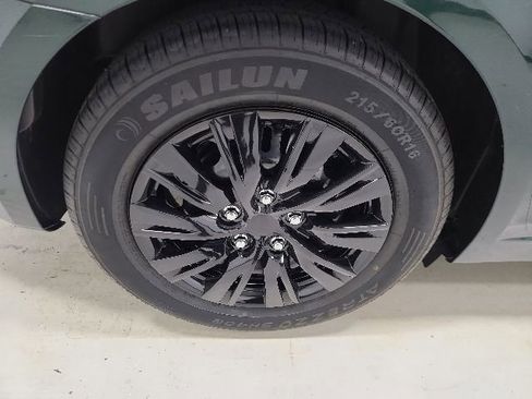 Used 2014 Chevrolet Cruze LS FWD image 28