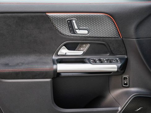 Certified 2025 Mercedes-Benz GLA 250 image 20