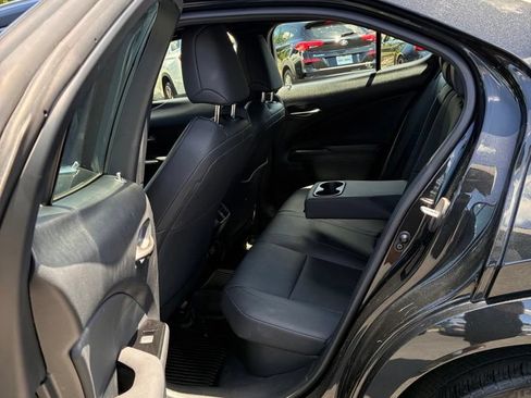 Used 2023 Lexus UX 250h AWD w/ Accessory Package (Z2) image 22