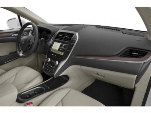 Used 2019 Lincoln MKC Reserve w/ MKC Technology Package FWD image 18