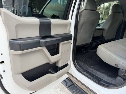 Used 2019 Ford F450 XL w/ STX Appearance Package image 19