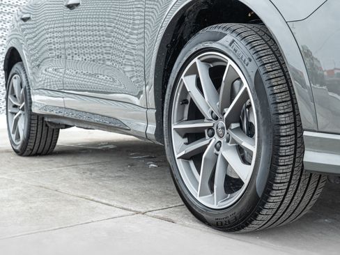 Certified 2025 Audi Q3 2.0T Premium w/ Convenience Package image 31