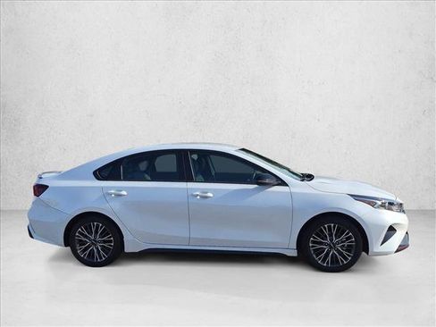 Used 2024 Kia Forte GT-Line FWD image 4