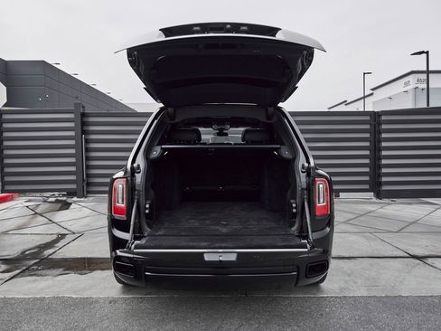 Used 2019 Rolls-Royce Cullinan AWD/4WD image 17