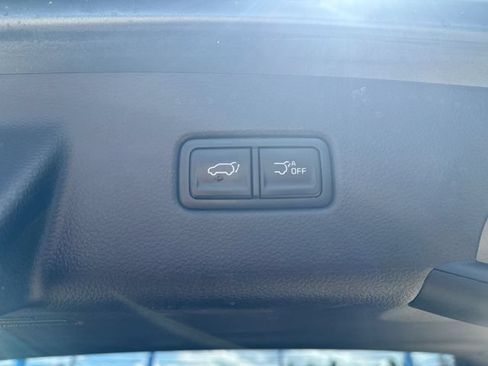 Used 2024 Kia Carnival EX FWD image 47