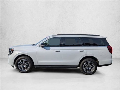 Certified 2025 Ford Expedition Active RWD image 9
