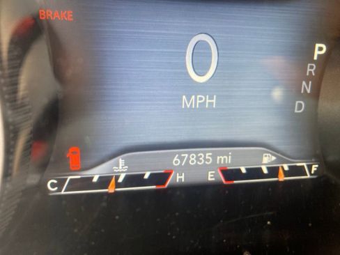 Used 2019 Jeep Cherokee Limited image 20