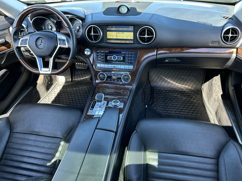 Used 2013 Mercedes-Benz SL 550 image 14
