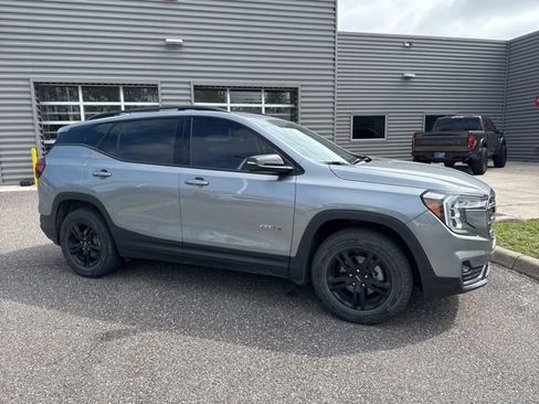 Used 2023 GMC Terrain AT4 AWD/4WD image 2