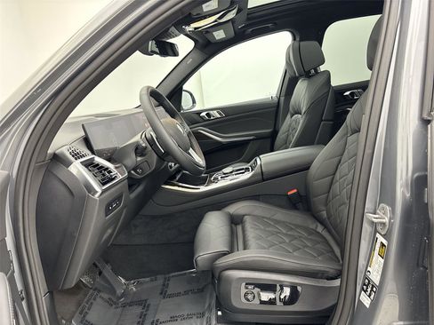 New 2026 BMW X5 xDrive40i w/ Climate Comfort Package image 25