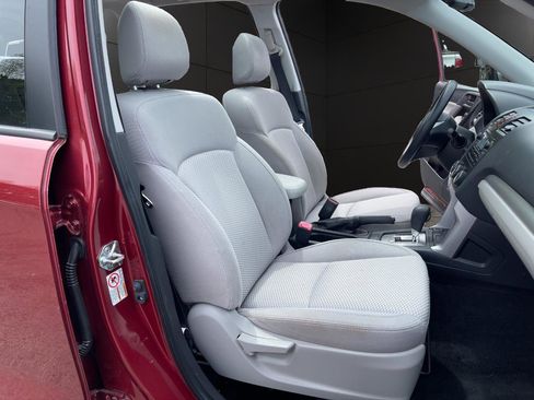 Used 2015 Subaru Forester 2.5i Premium w/ All-Weather Package AWD/4WD image 15