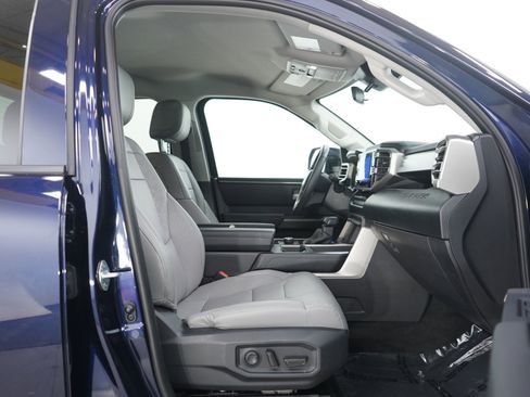 Used 2024 Toyota Tundra SR5 image 11