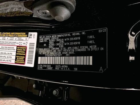 Used 2022 Toyota Highlander XLE AWD/4WD image 34