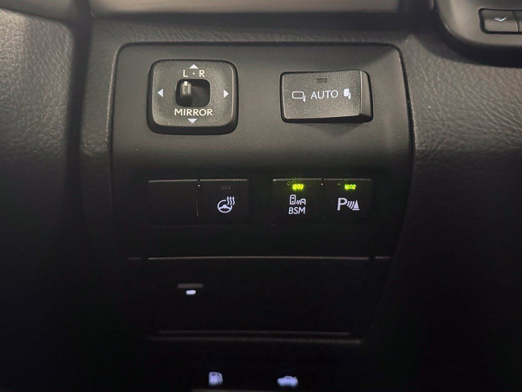 Used 2016 Lexus LS 460 AWD w/ Comfort Package image 14