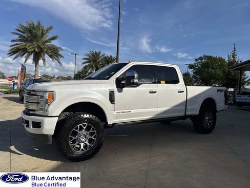 Used 2019 Ford F250 Platinum w/ Platinum Ultimate Package image 5
