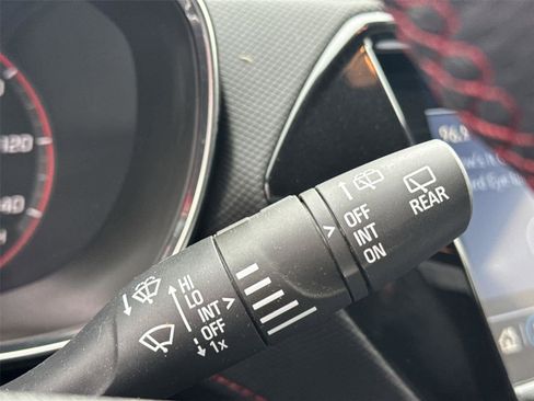 Used 2023 Chevrolet TrailBlazer RS w/ Convenience Package image 28