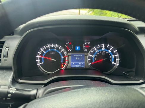 Used 2019 Toyota 4Runner SR5 Premium AWD/4WD image 19