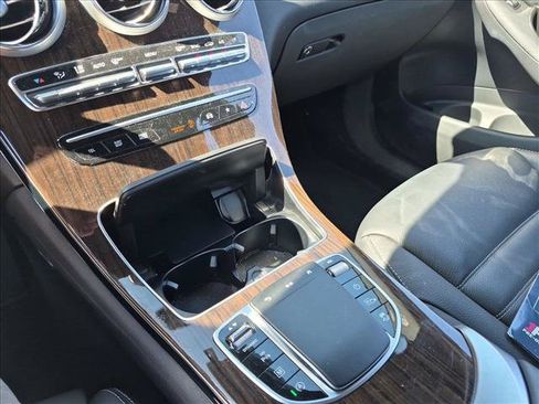 Used 2022 Mercedes-Benz GLC 300 4MATIC image 10