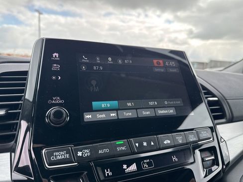 Certified 2024 Honda Odyssey EX-L image 21