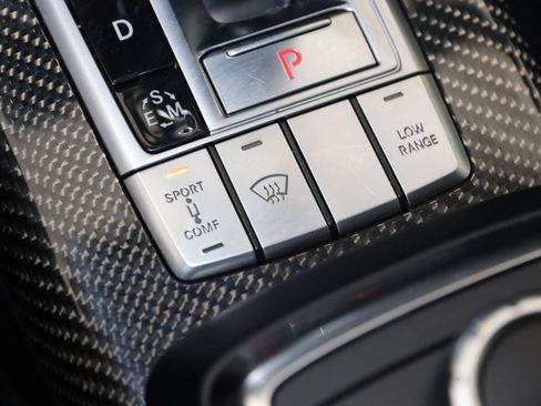 Used 2017 Mercedes-Benz G 550 Squared image 37