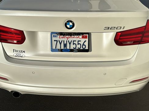 Used 2017 BMW 320i Sedan image 7