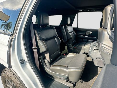 Used 2025 Ford Expedition Tremor image 30