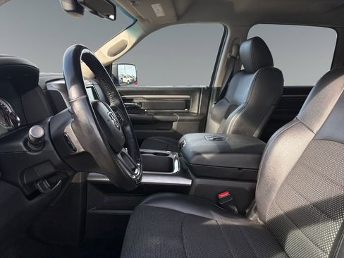 Used 2017 RAM 1500 Sport image 9