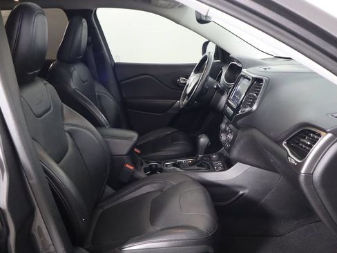 Used 2019 Jeep Cherokee Limited AWD/4WD image 18