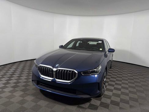 New 2026 BMW 530i xDrive w/ Premium Package image 7