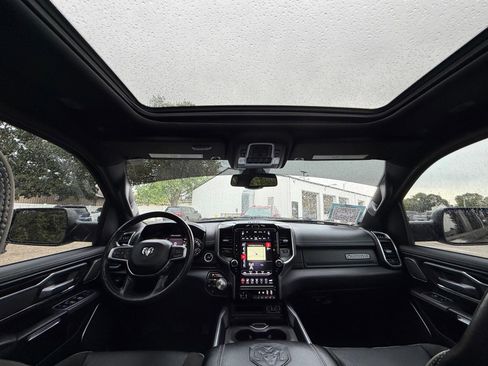 Used 2020 RAM 1500 Laramie AWD/4WD image 26