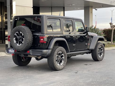 Used 2025 Jeep Wrangler Unlimited Rubicon image 7