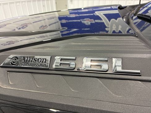 Used 2025 Chevrolet Silverado 2500 High Country w/ High Country Premium Package AWD/4WD image 17