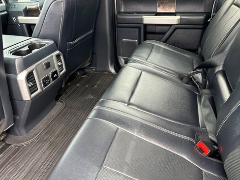 Used 2022 Ford F250 Lariat w/ Lariat Value Package image 15