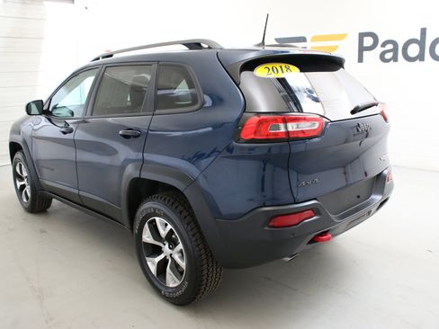 Used 2018 Jeep Cherokee Trailhawk w/ Quick Order Package 27L AWD/4WD image 7