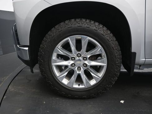 Used 2019 Chevrolet Silverado 1500 LTZ w/ LTZ Premium Package AWD/4WD image 22