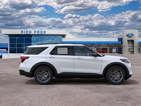 New 2027 Ford Explorer ST AWD/4WD image 5
