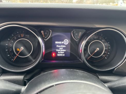 Used 2022 Jeep Gladiator Sport image 20