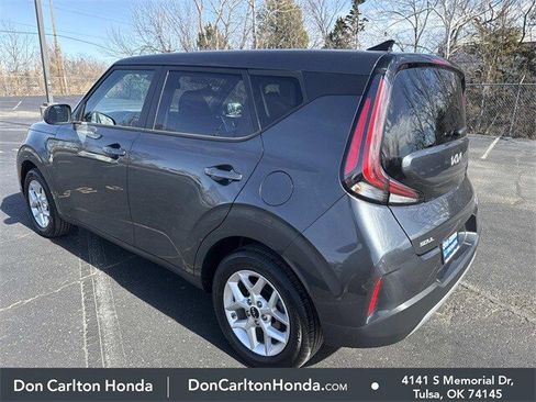Used 2025 Kia Soul LX image 9