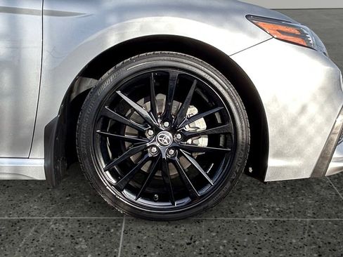 Used 2022 Toyota Camry XSE w/ Navigation Package FWD image 10