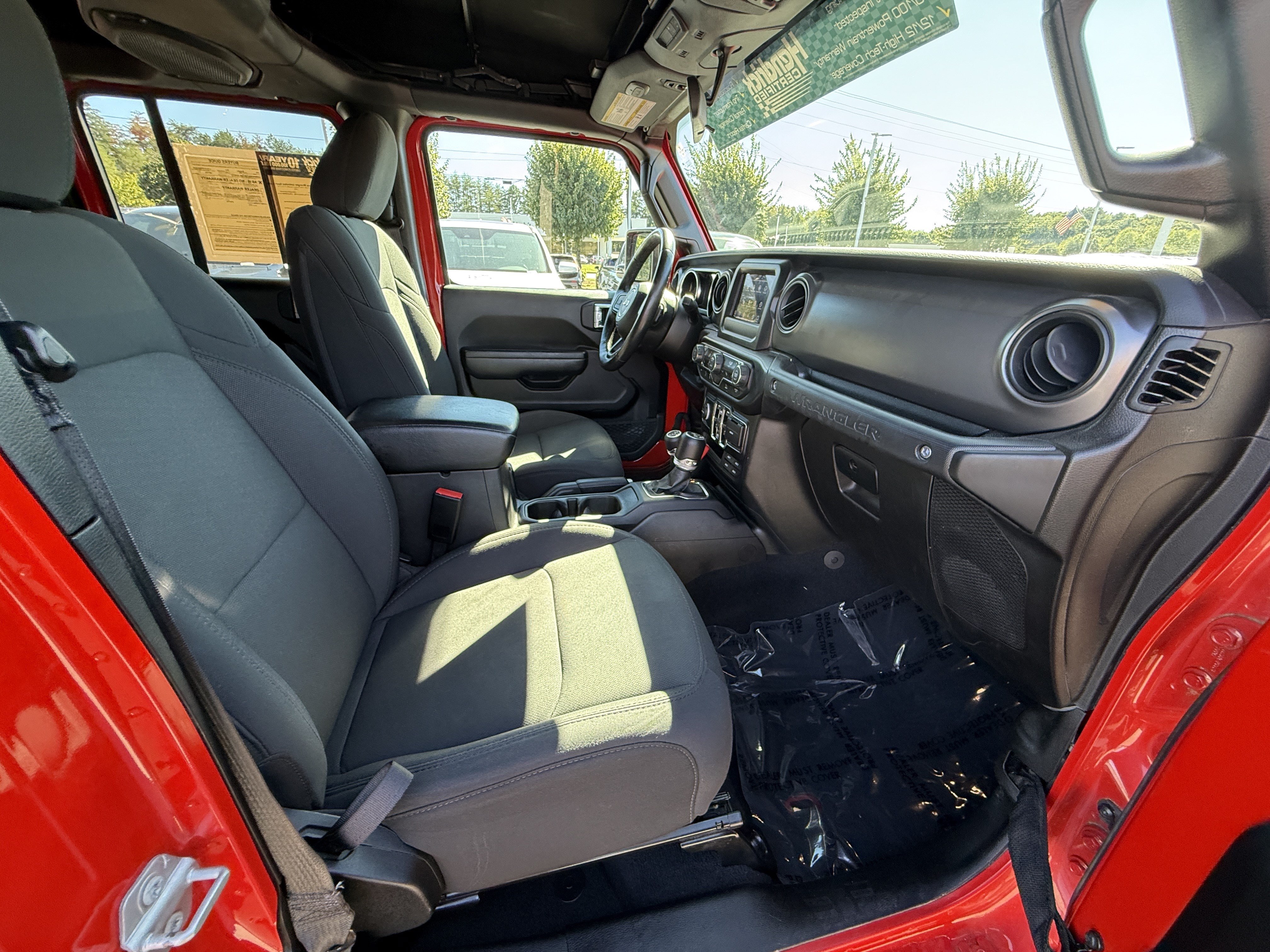 Used 2022 Jeep Wrangler Unlimited Sport AWD/4WD image 34