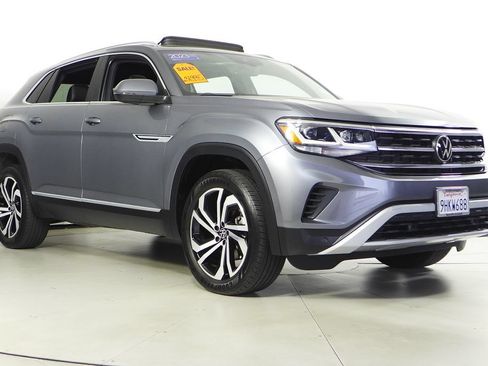 Certified 2023 Volkswagen Atlas Cross Sport SEL AWD/4WD image 4