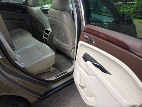 Used 2016 Cadillac SRX Performance w/ Driver Awareness Package AWD/4WD image 13