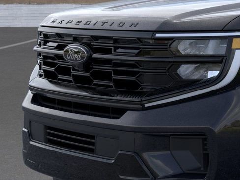 New 2026 Ford Expedition Platinum w/ Stealth Appearance Package image 17