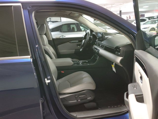 Used 2024 Honda Pilot Touring image 34